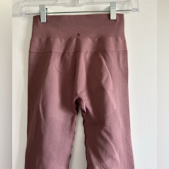 Spiritual Gangster Mauve Pink Icon Seamless High Waist Leggings size XS/S EUC - Picture 10 of 12